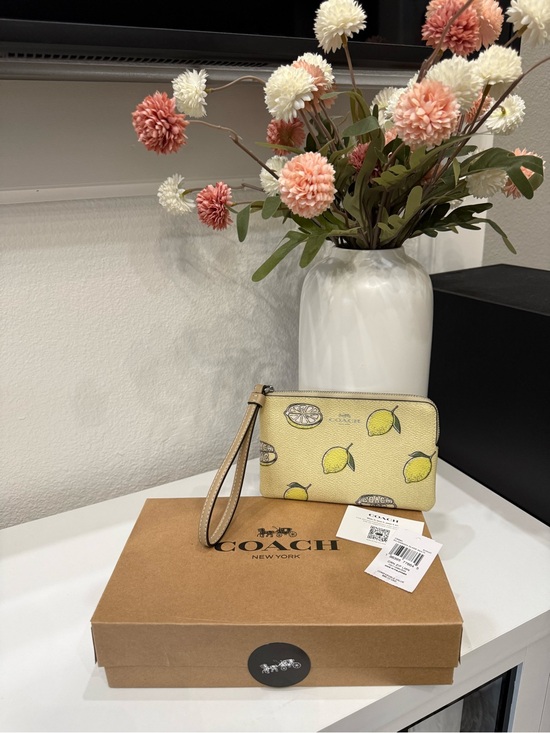 Coach Handbags - COACH LEMON WRISTLET WITH GIFTBOX🍋